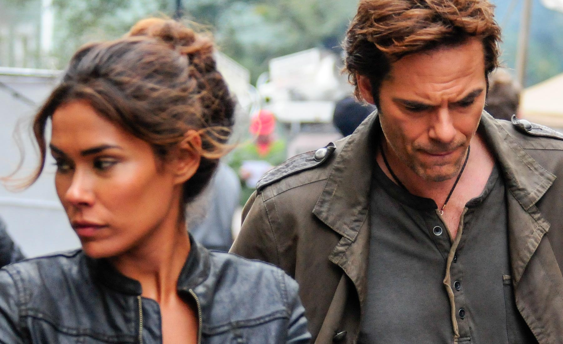 Daniella Alonso and Billy Burke